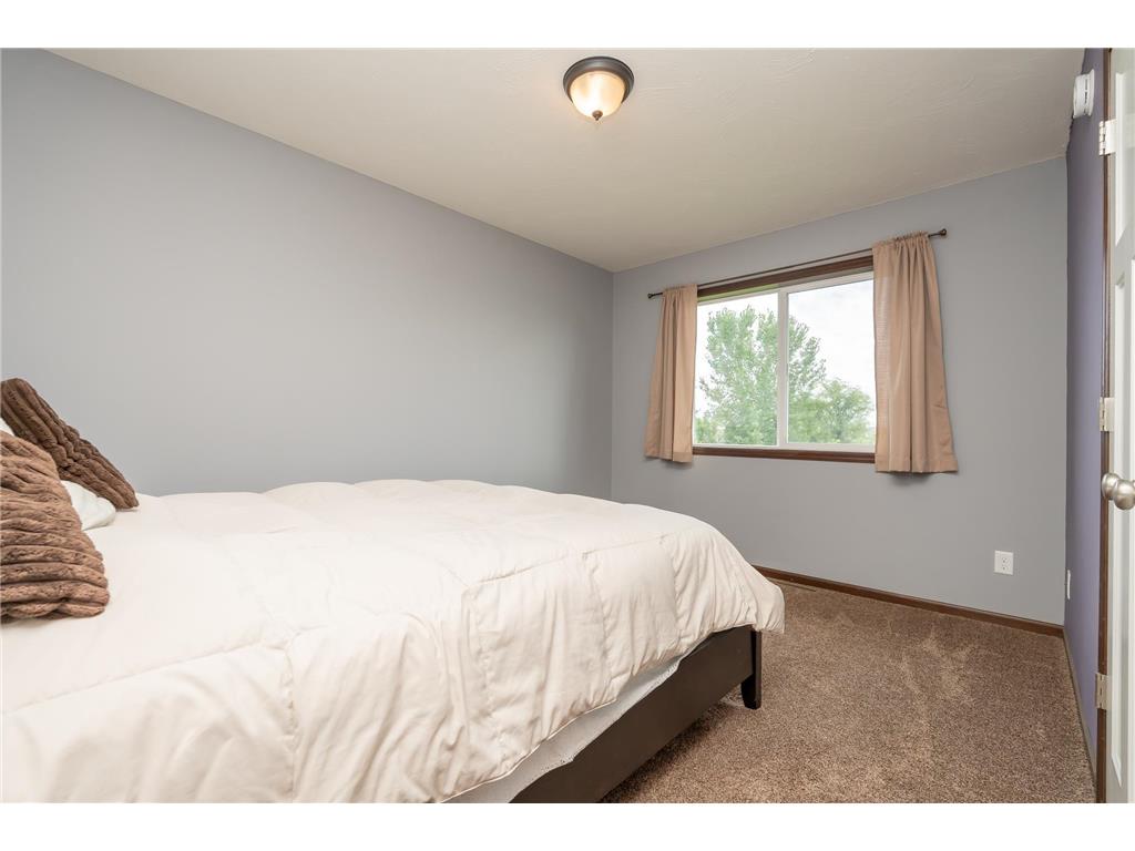 1106 Mulberry Avenue NE Montgomery MN 56069 6774991 image16