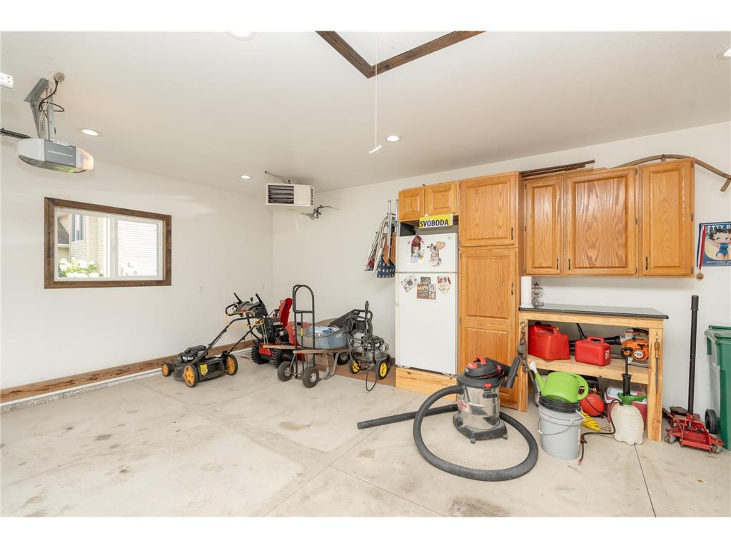 1106 Mulberry Avenue NE Montgomery MN 56069 6774991 image27