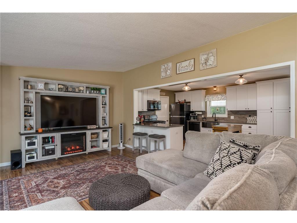 1106 N Main Street Janesville MN 56048 7089600 image10