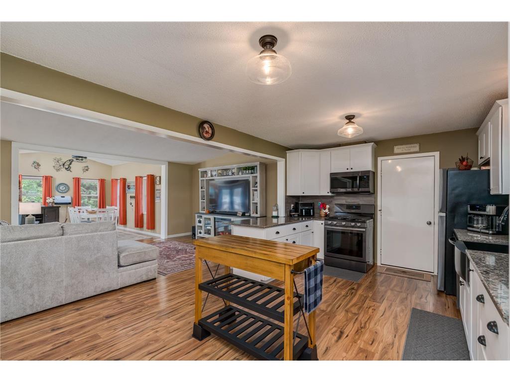 1106 N Main Street Janesville MN 56048 7089600 image17