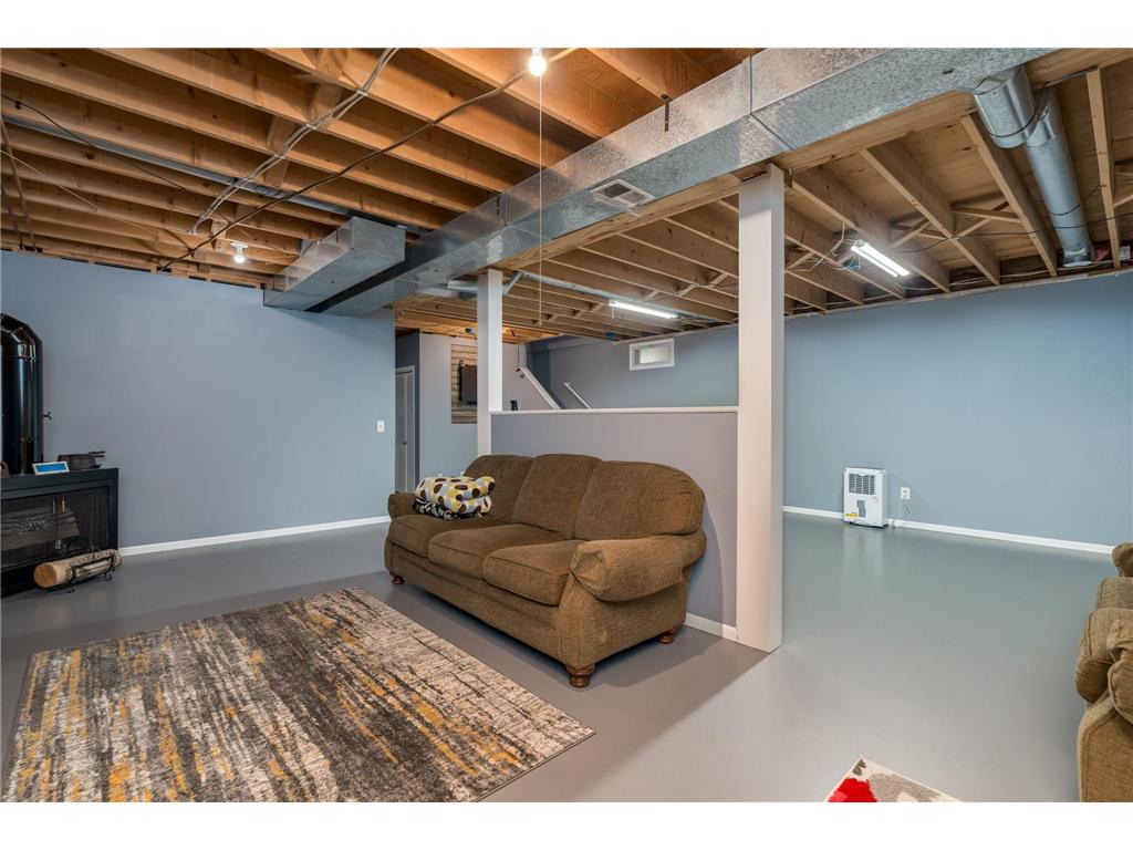 1106 N Main Street Janesville MN 56048 7089600 image34
