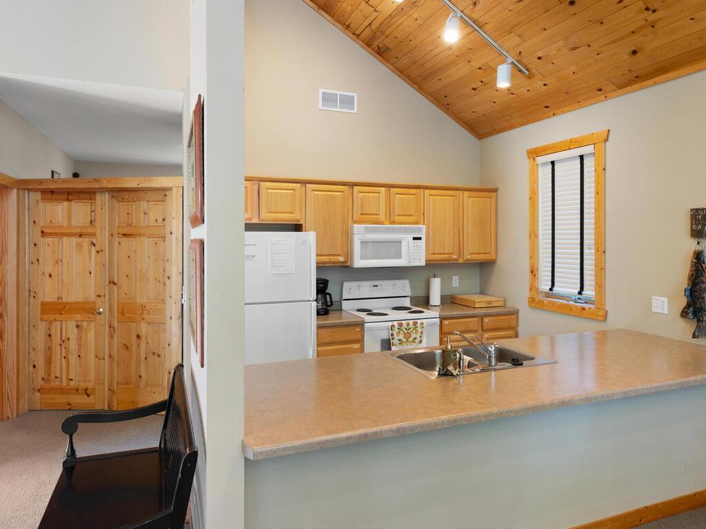 11062 Eagle Ridge Court, Chisago City, MN, 55013 MLS 6554826 Edina Realty