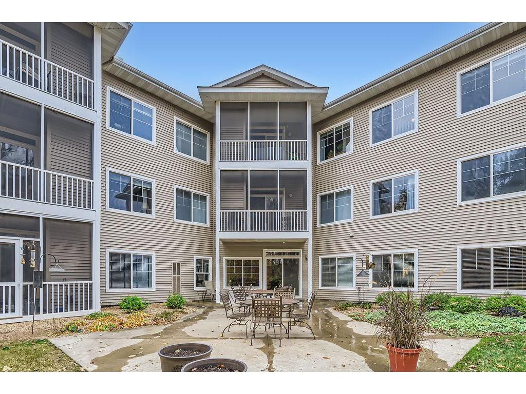 110696 Village Road #305 Chaska MN 55318 6626438 image1