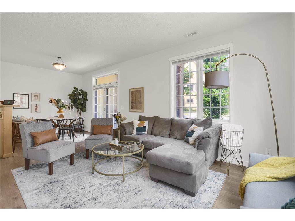 1107 10th Avenue N Minneapolis MN 55411 6375795 image1