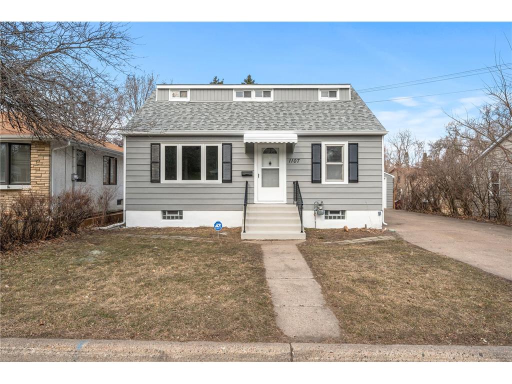 1107 42nd Avenue NE Columbia Heights MN 55421 6498035 image1