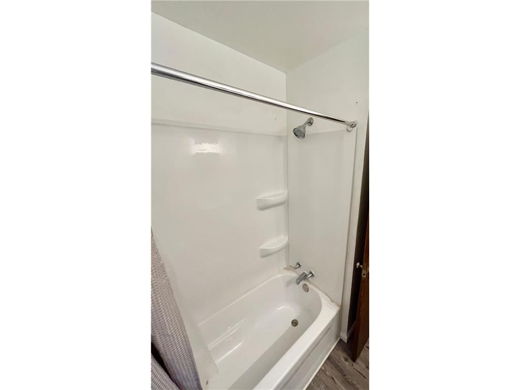 1107 57th Avenue N Brooklyn Center MN 55430 7032582 image13