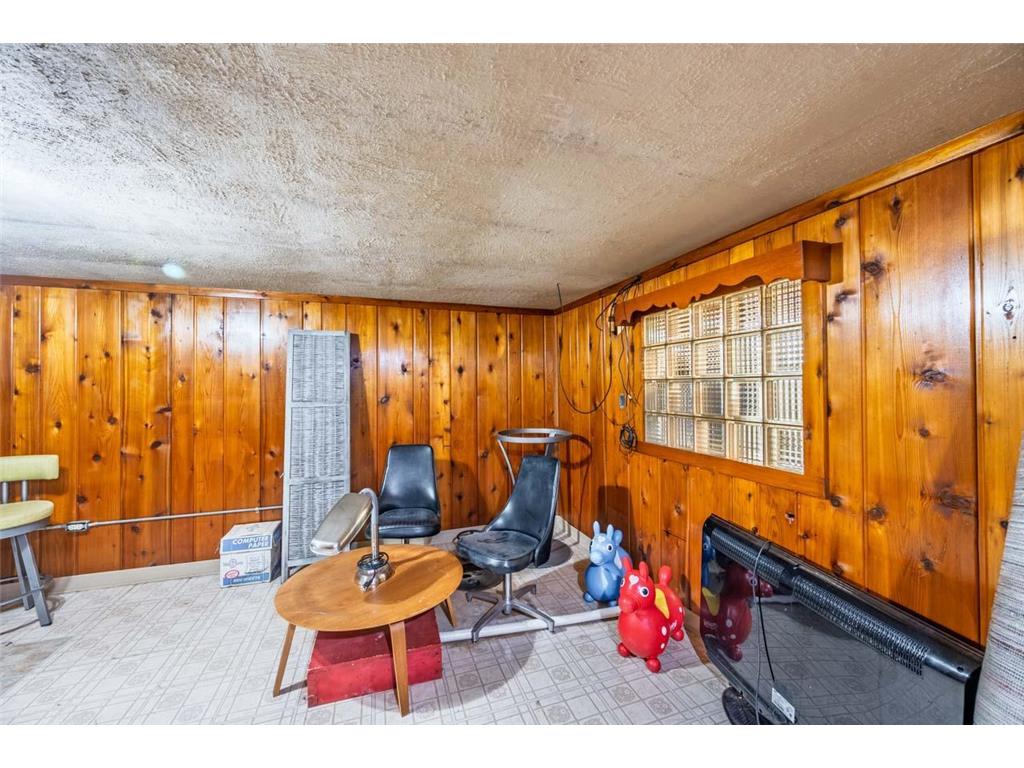 1107 Douglas Avenue Eveleth MN 55734 7076390 image18
