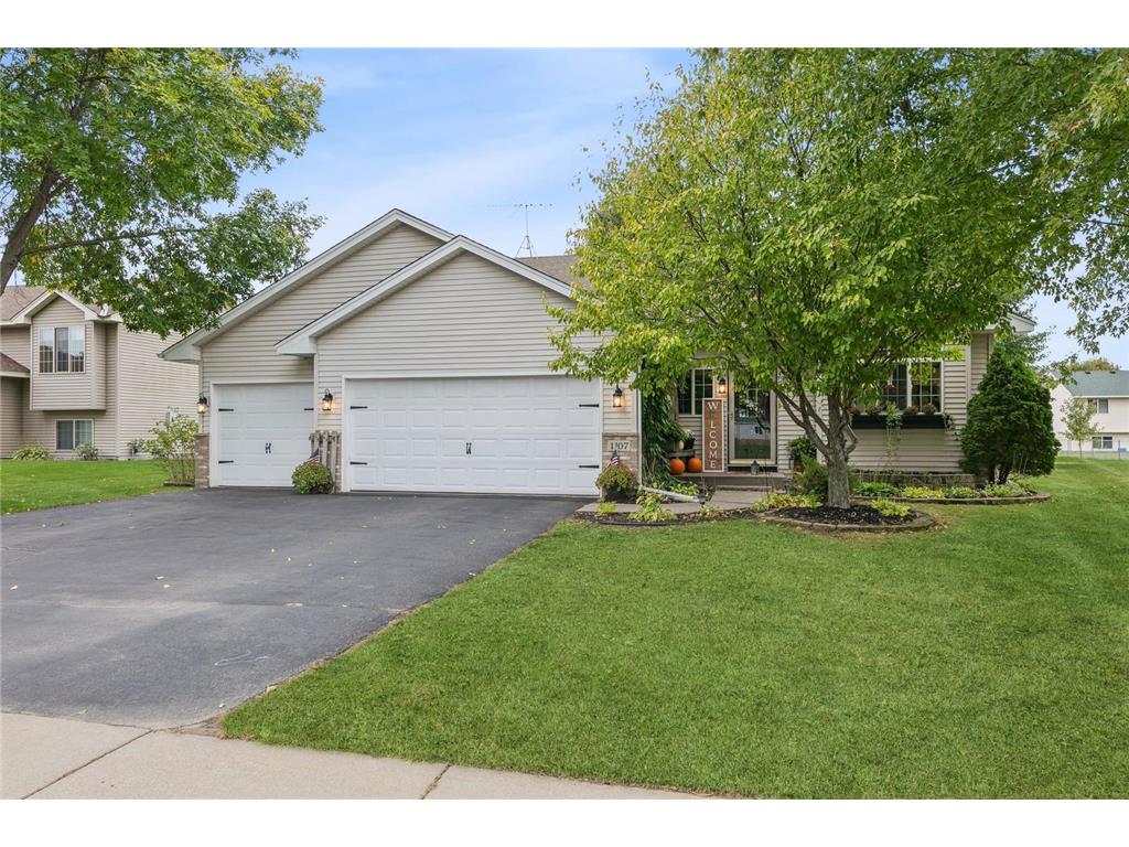 1107 Maplewood Avenue SW Isanti MN 55040 6680609 image1