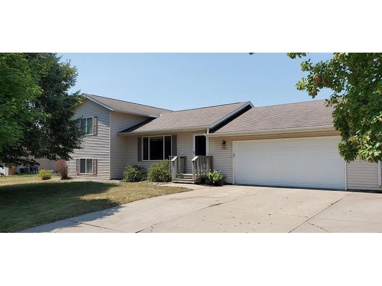 1107 N 15th Street, Montevideo, MN 56265 MLS 6019730 Edina Realty