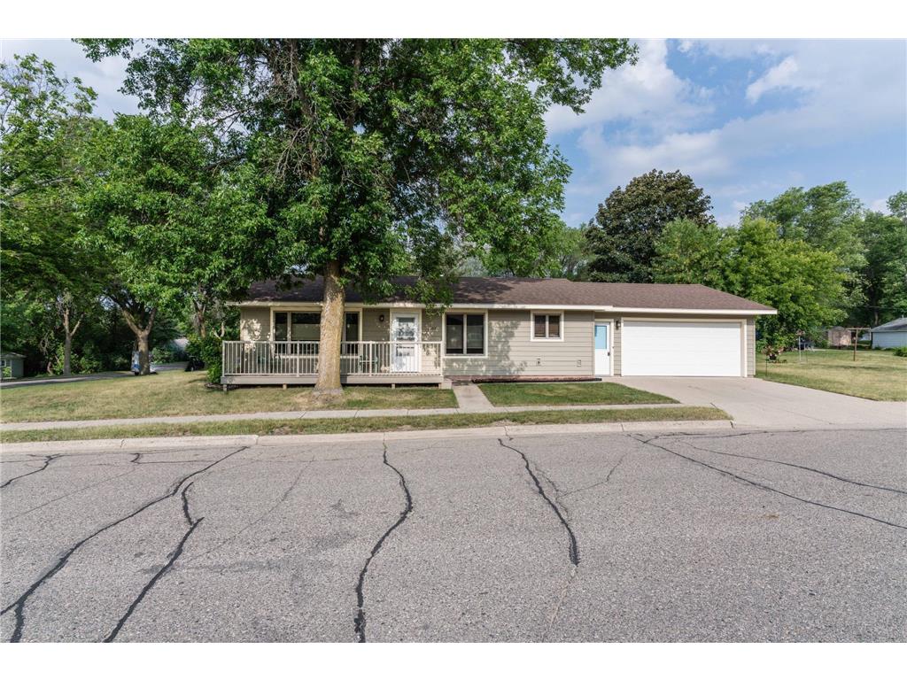 1107 N Baird Avenue Fergus Falls Twp MN 56537 6389205 image1