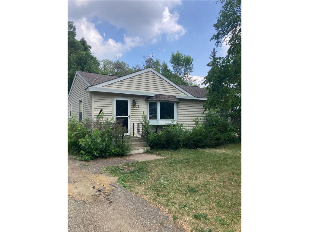 1107 Oakcrest Avenue Roseville MN 55113 6390582 image1