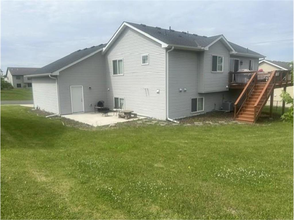 1107 Tikalsky Street SE New Prague MN 56071 7073482 image11