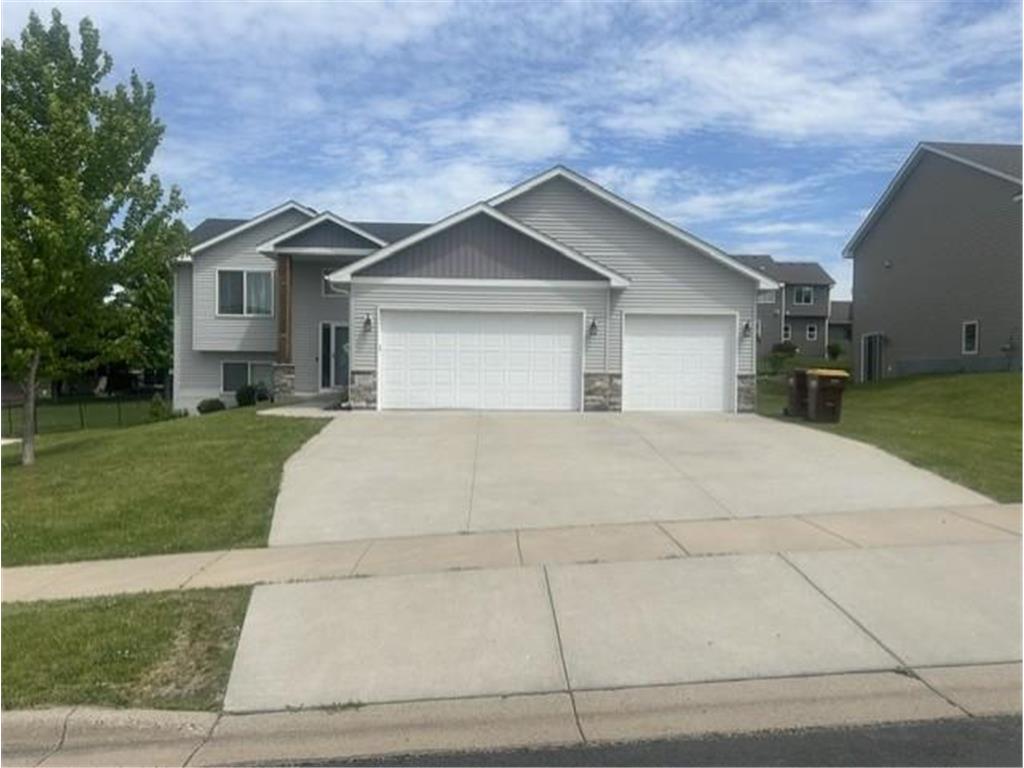 1107 Tikalsky Street SE New Prague MN 56071 7073482 image2