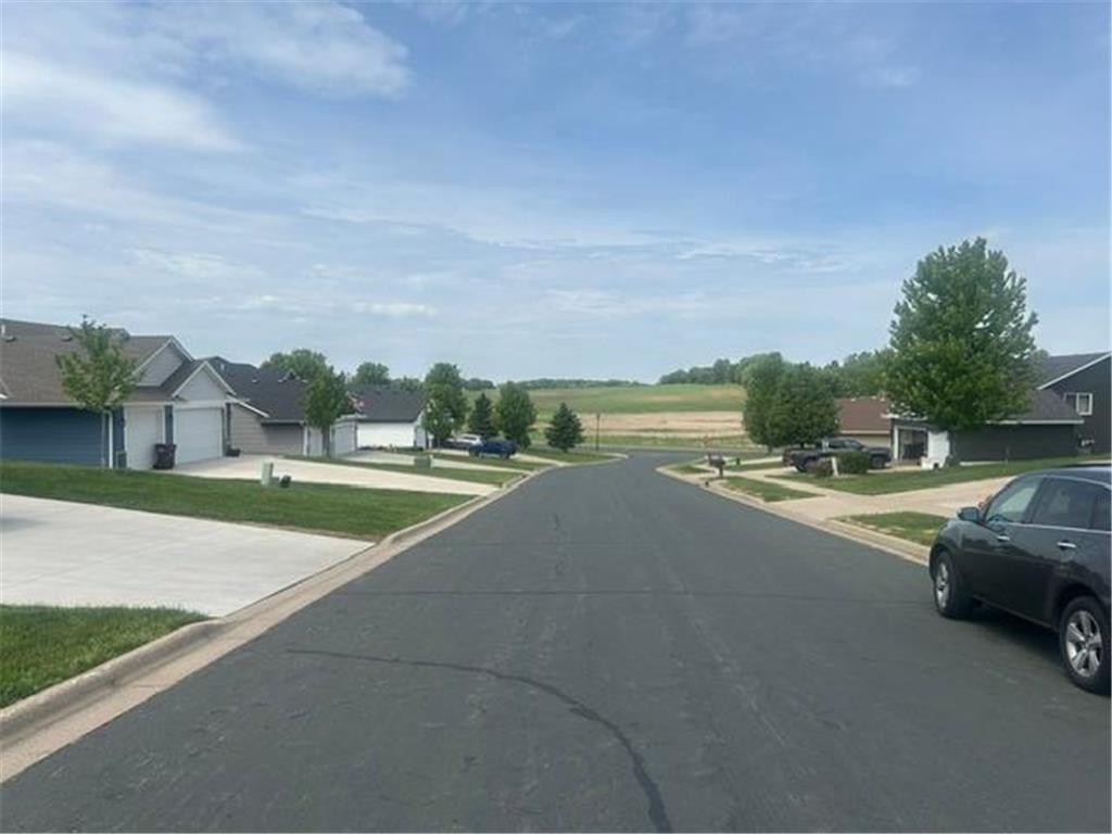1107 Tikalsky Street SE New Prague MN 56071 7073482 image4