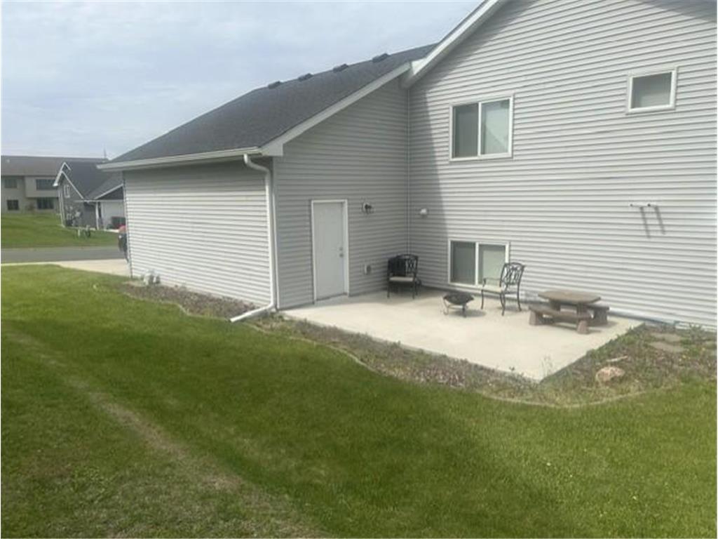 1107 Tikalsky Street SE New Prague MN 56071 7073482 image7