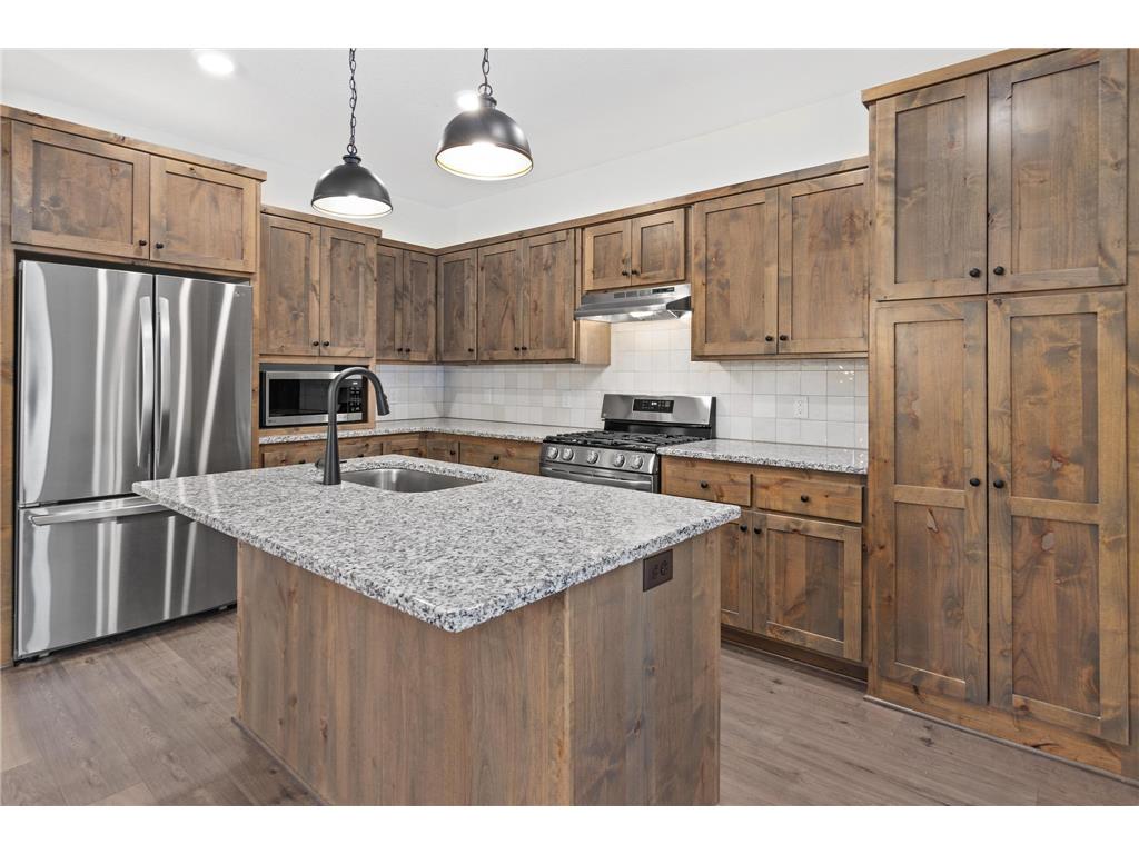 11076 Ulysses Street NE Blaine MN 55434 6353976 image1