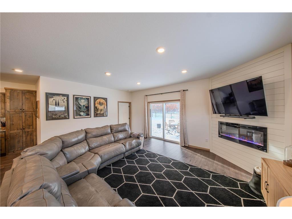 11076 Ulysses Street NE Blaine MN 55434 6818818 image8