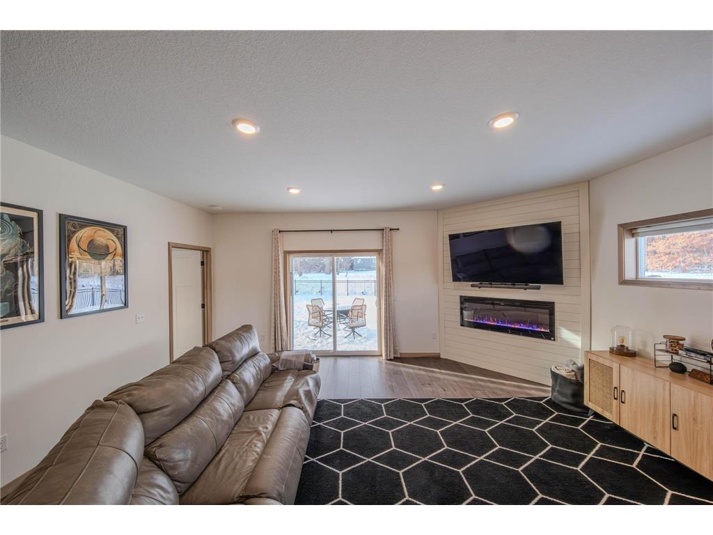 11076 Ulysses Street NE Blaine MN 55434 6818818 image9