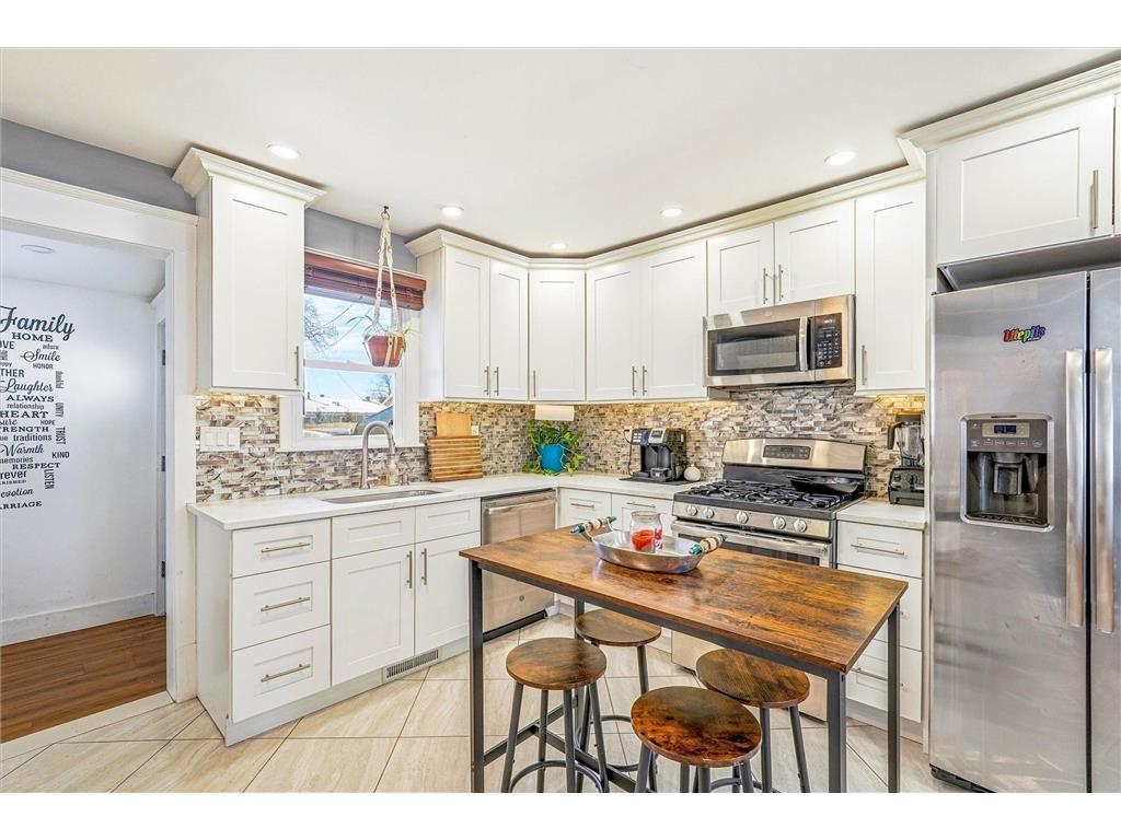 1108 45th Avenue NE Columbia Heights MN 55421 7006696 image2