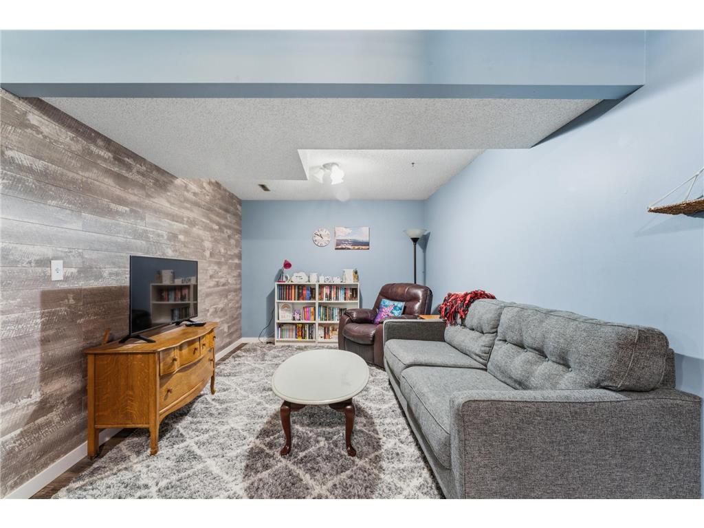 1108 4th Street NW Byron MN 55920 7050956 image24