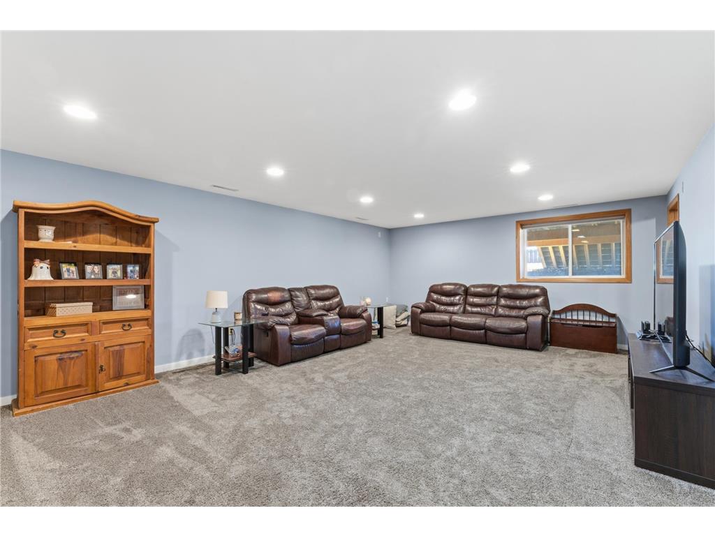 1108 4th Street NW Byron MN 55920 7050956 image25