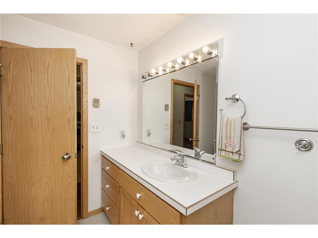 1108 62nd Avenue N Moorhead MN 56560 7108542 image39