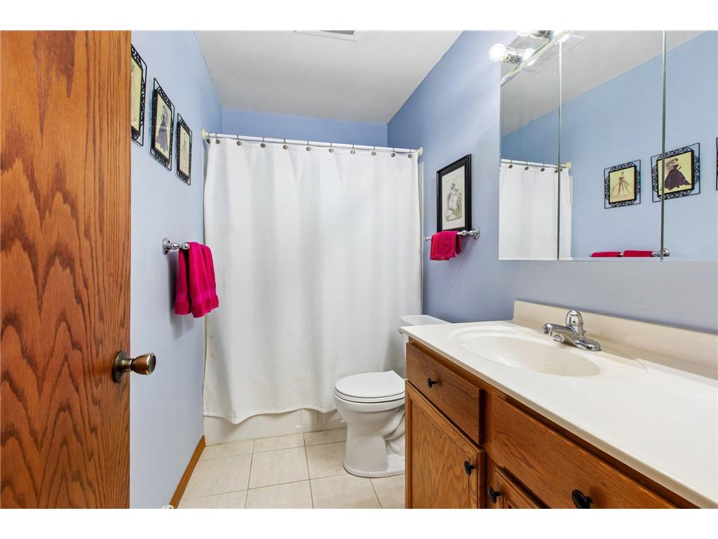 1108 Highland Avenue Northfield MN 55057 7050723 image18