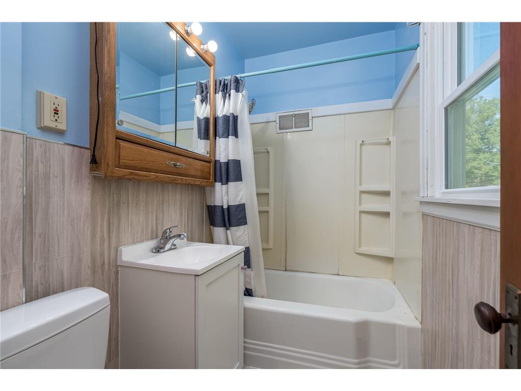 1108 N North Avenue Fairmont MN 56031 7079668 image16