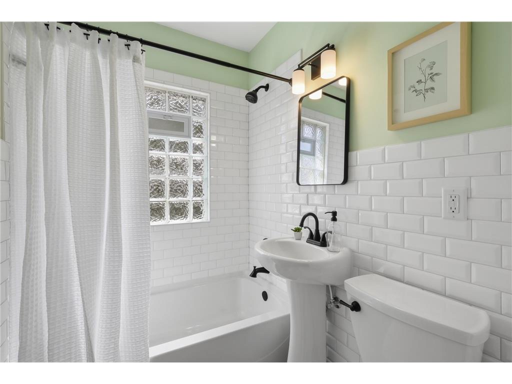 1108 Oakdale Avenue West Saint Paul MN 55118 7076788 image13
