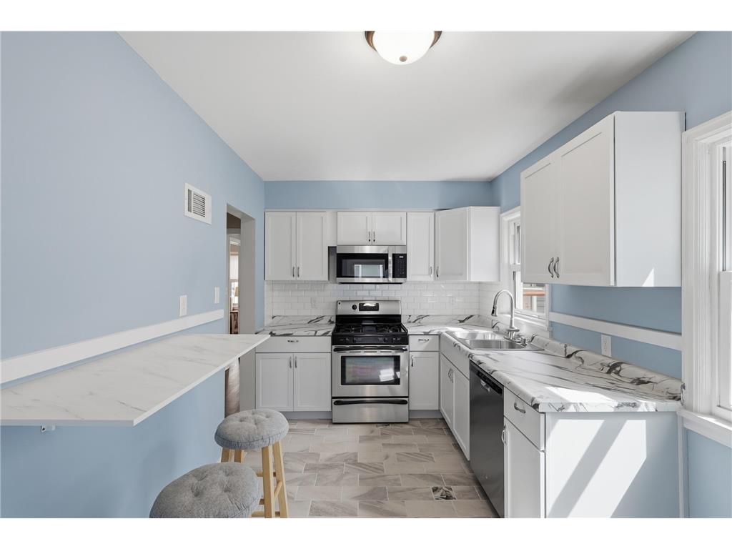 1108 Oakdale Avenue West Saint Paul MN 55118 7076788 image7