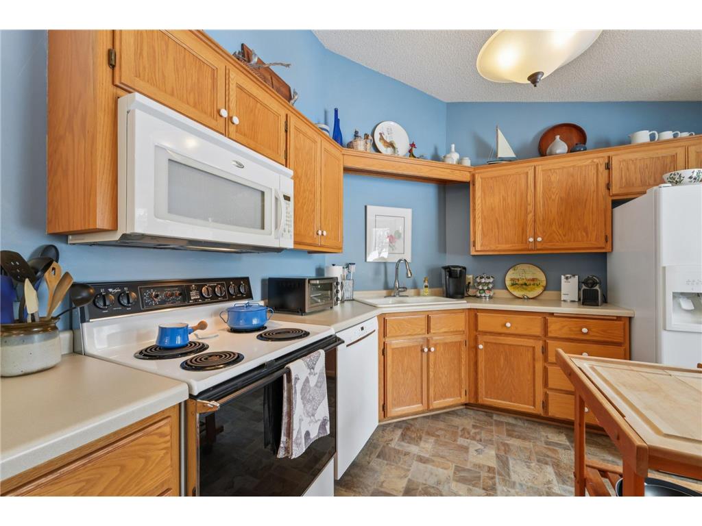 1108 Stratford Lane Burnsville MN 55337 7038836 image17