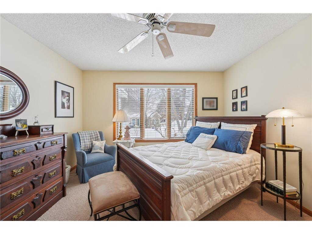 1108 Stratford Lane Burnsville MN 55337 7038836 image22