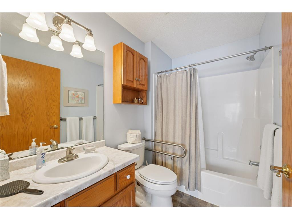 1108 Stratford Lane Burnsville MN 55337 7038836 image24