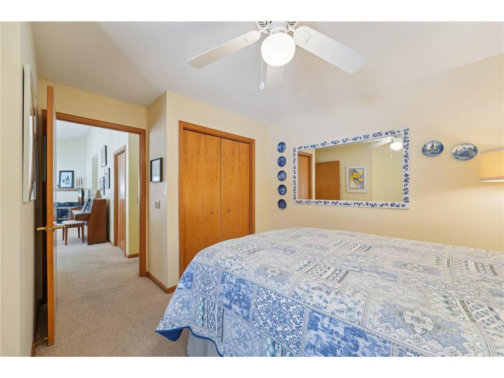 1108 Stratford Lane Burnsville MN 55337 7038836 image26