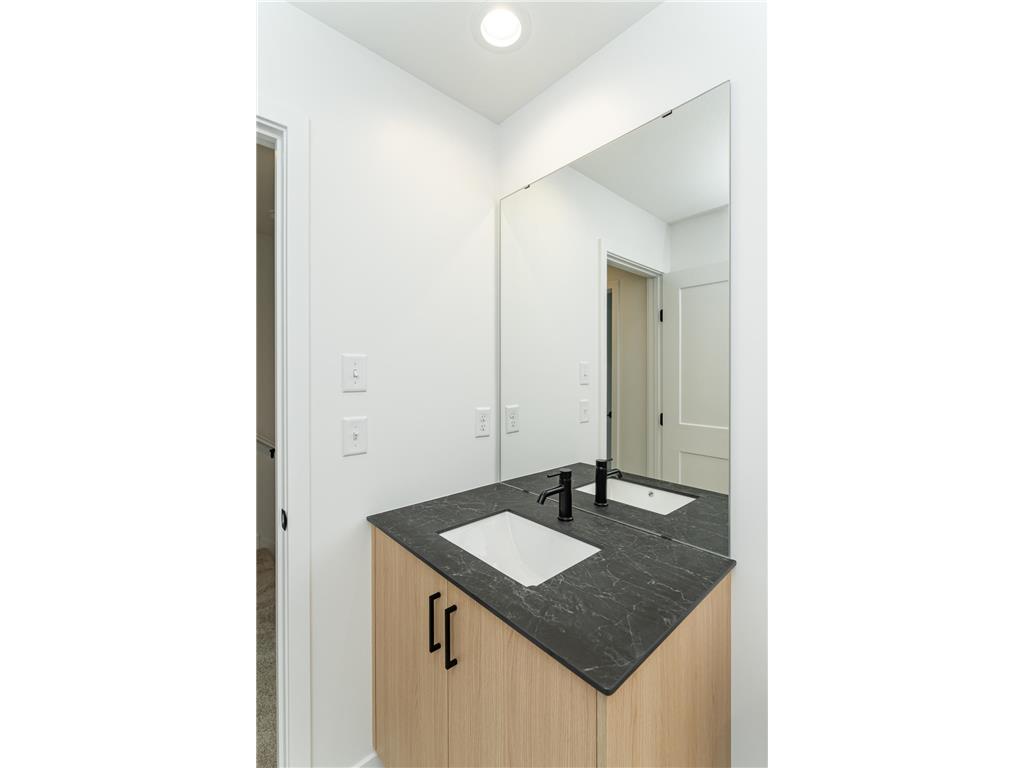 1109 Century Village Lane NE Rochester MN 55906 6690361 image17