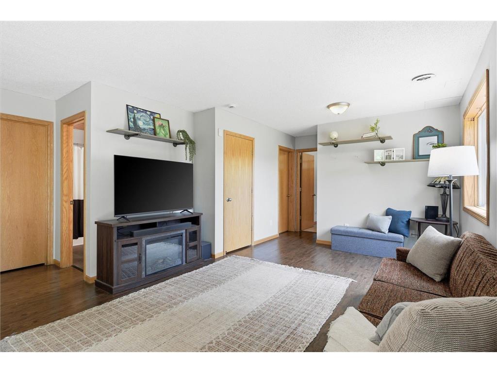 1109 Pond View Drive Braham MN 55006 7055105 image34