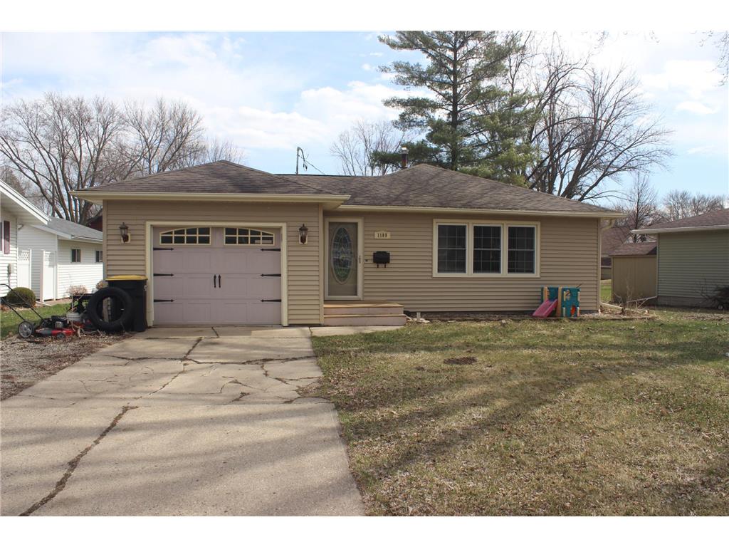 1109 S Moore Street Blue Earth MN 56013 7051657 image2