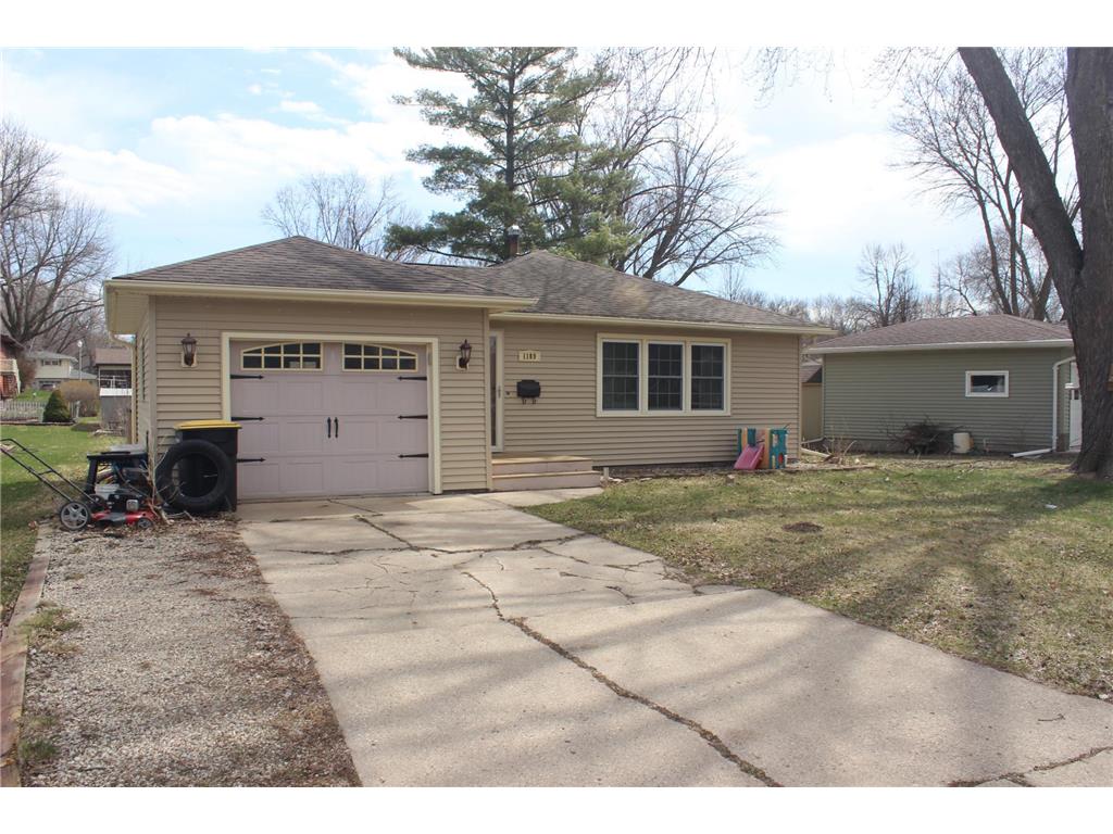 1109 S Moore Street Blue Earth MN 56013 7051657 image3