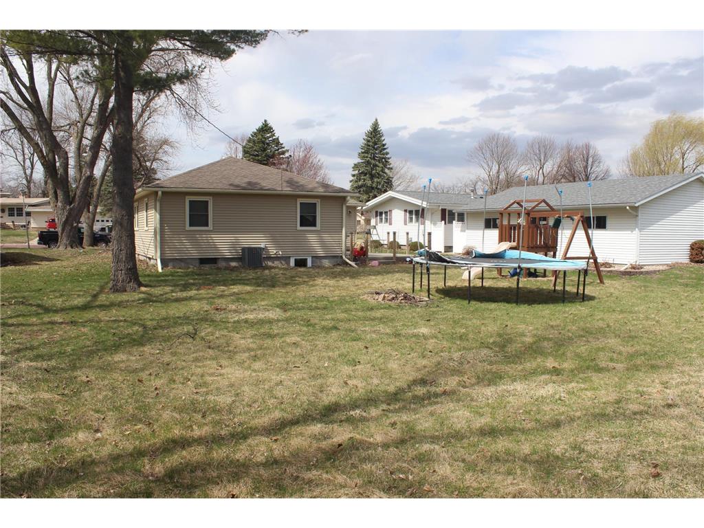 1109 S Moore Street Blue Earth MN 56013 7051657 image7
