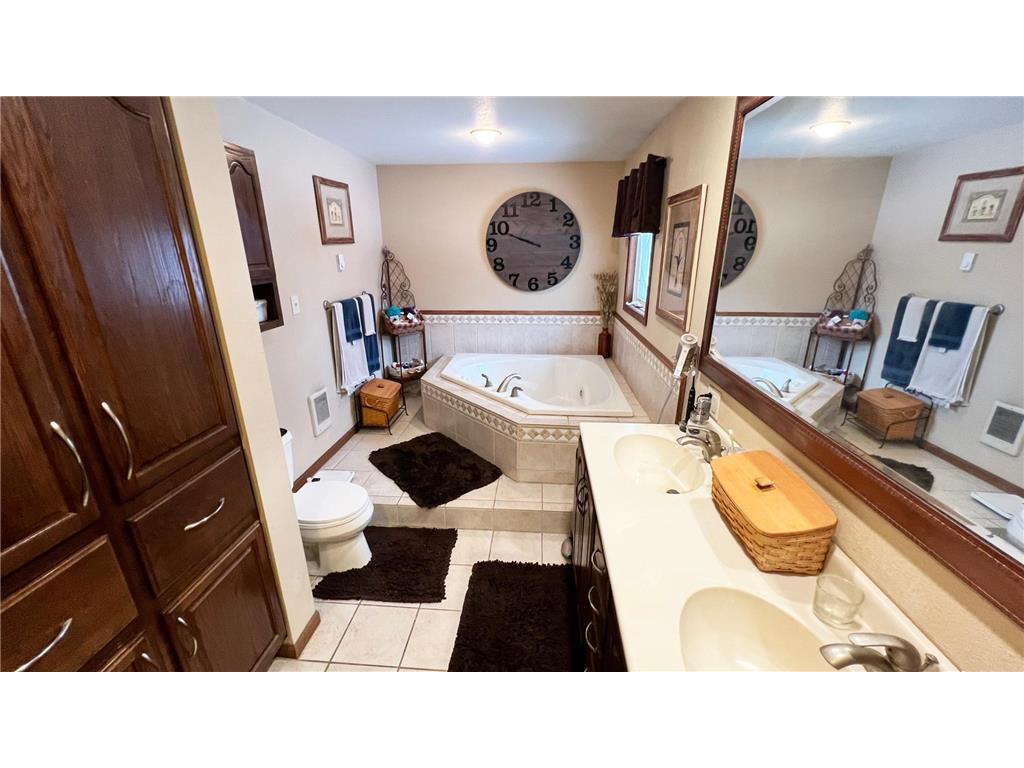 11096 County Highway 17 Lake View Twp MN 56501 7022381 image24