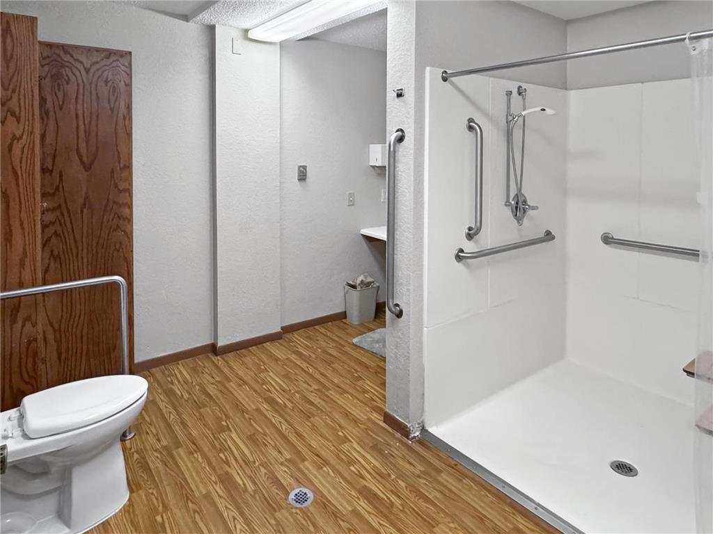 111 & 107 Dorothy Street Fairmont MN 56031 7002044 image23