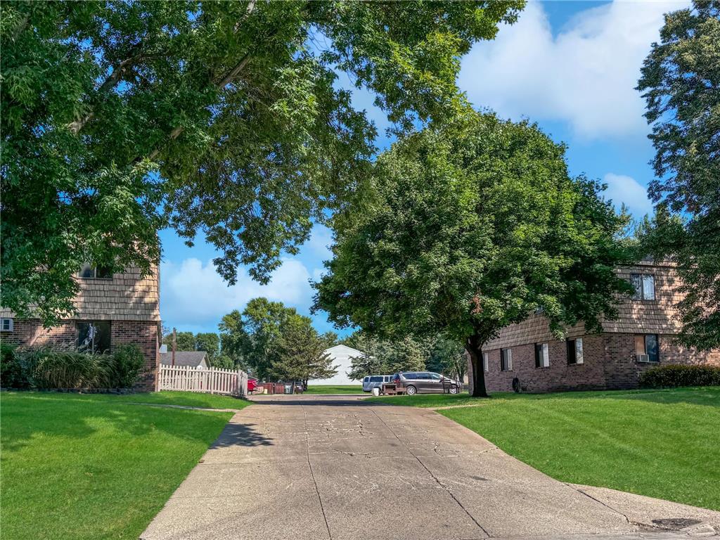 111 & 107 Dorothy Street Fairmont MN 56031 7002044 image3