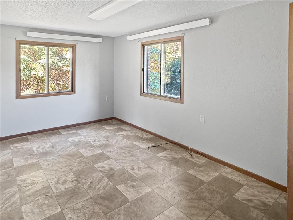 111 & 107 Dorothy Street Fairmont MN 56031 7002044 image31