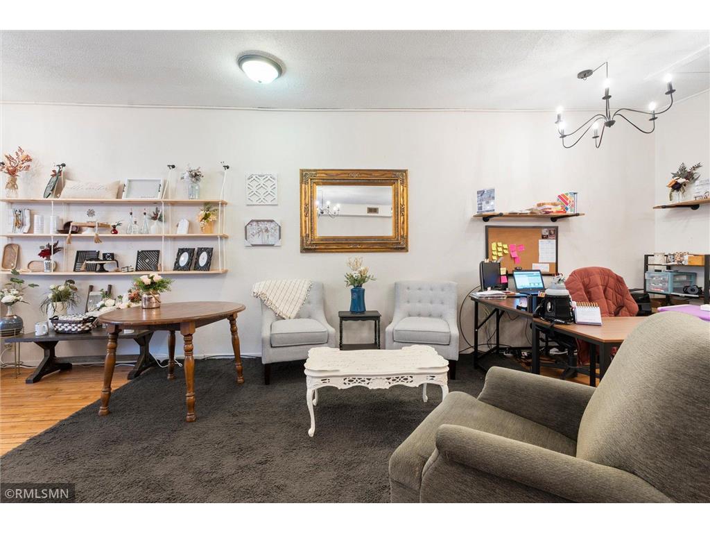 111 & 113 Cascade Street N Osceola WI 54020 6695950 image19