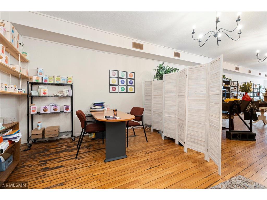 111 & 113 Cascade Street N Osceola WI 54020 6695950 image20