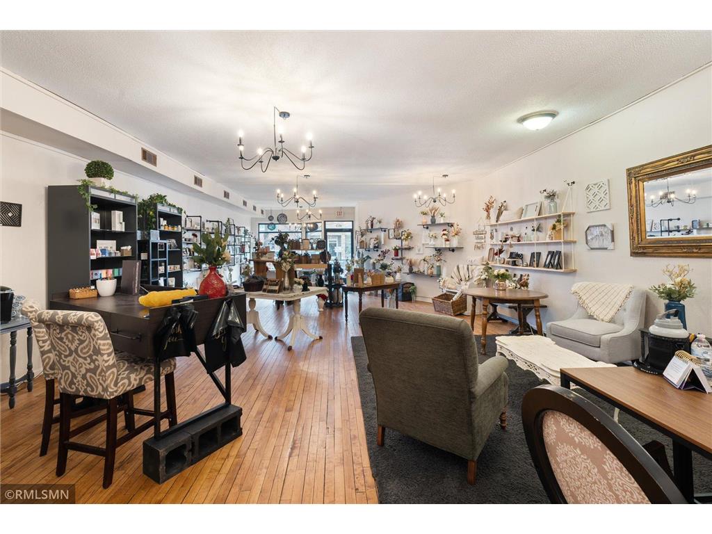 111 & 113 Cascade Street N Osceola WI 54020 6695950 image22