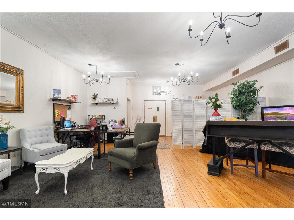 111 & 113 Cascade Street N Osceola WI 54020 6695950 image23