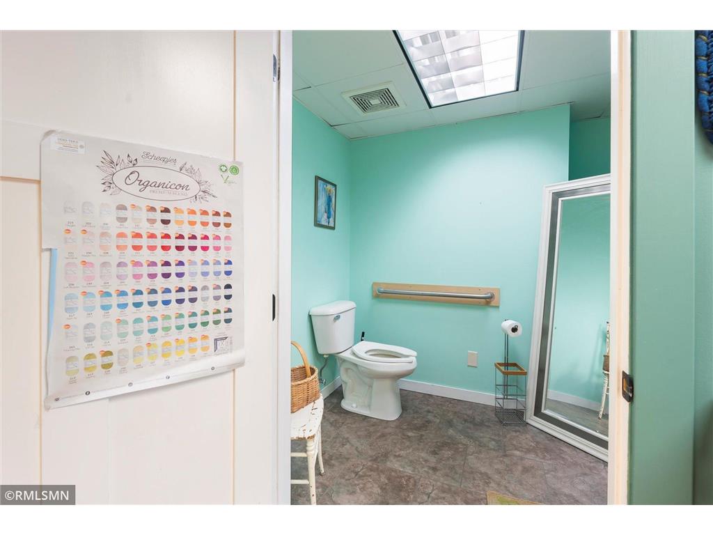 111 & 113 Cascade Street N Osceola WI 54020 6695950 image24