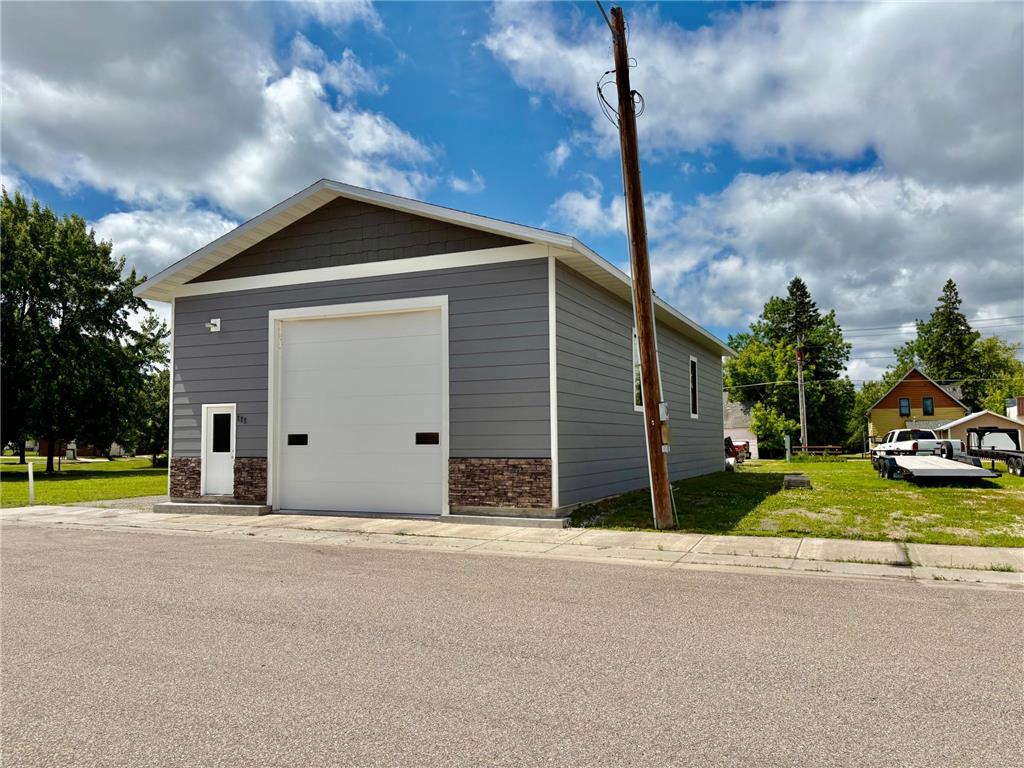 111 3rd Avenue SE Baudette MN 56623 7103449 image2