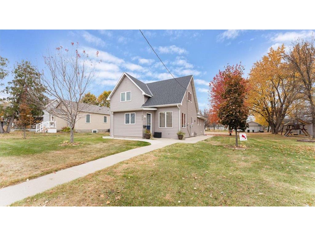 111 3rd Street SE Melrose MN 56352 6624650 image1